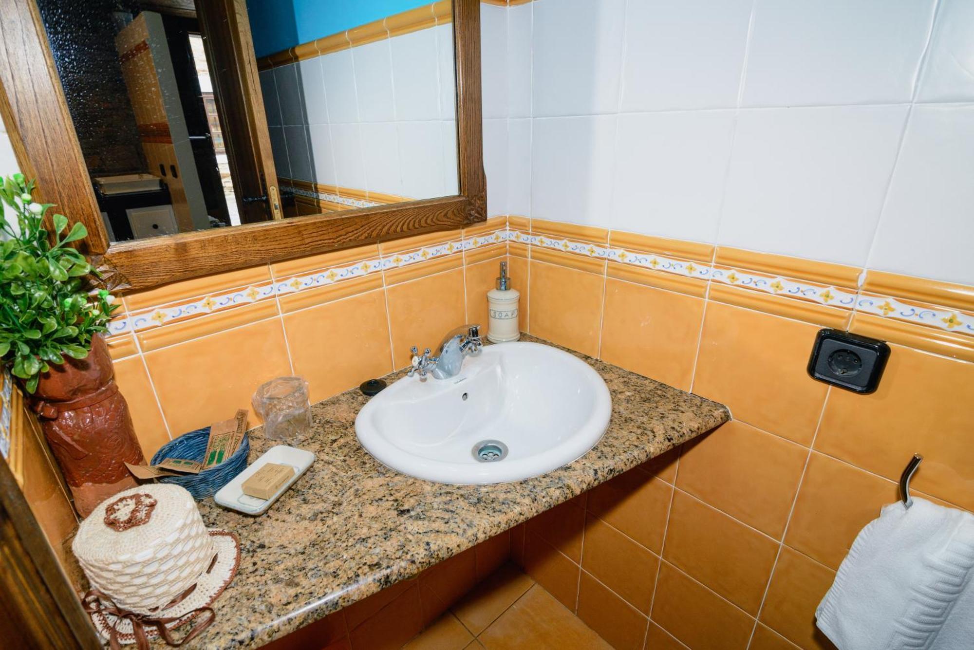 A Casoa II Apartment Santa Eulalia de Oscos Bagian luar foto