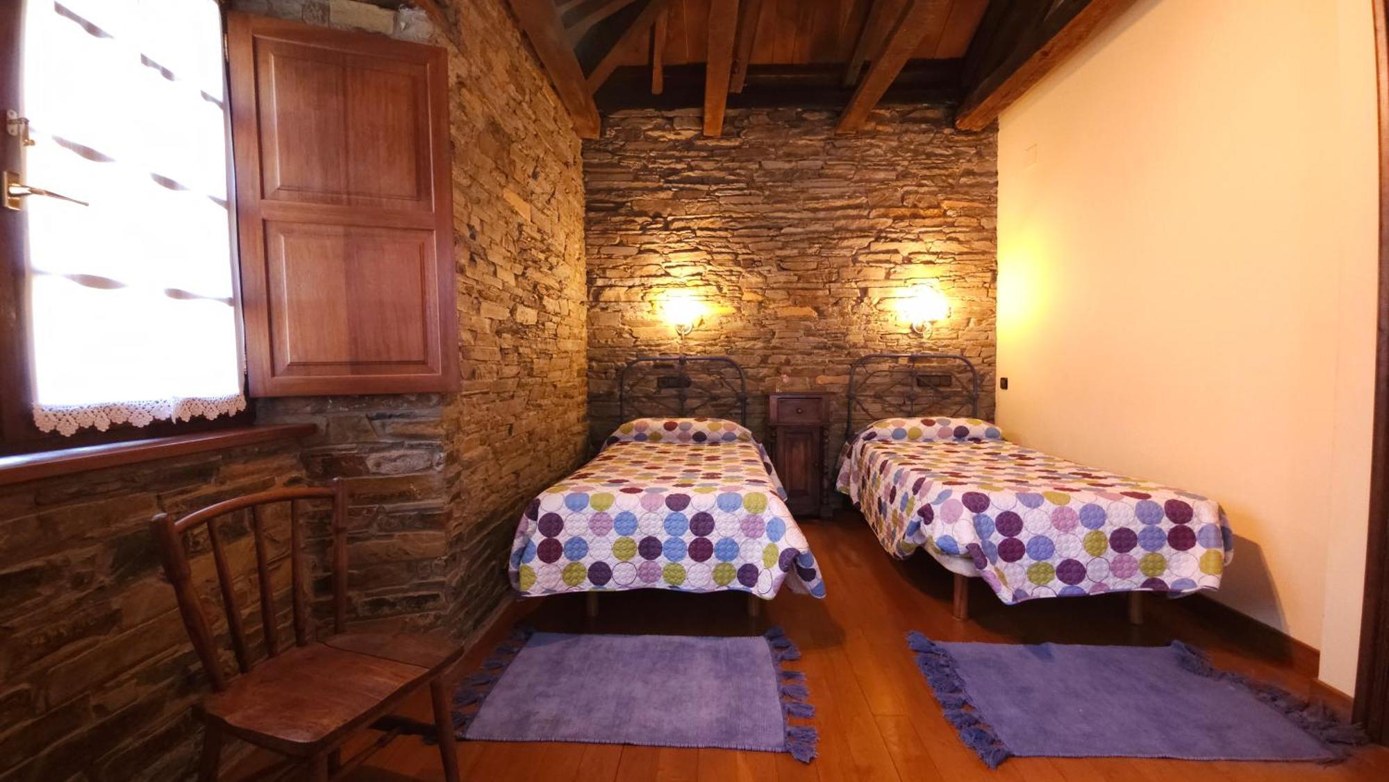 A Casoa II Apartment Santa Eulalia de Oscos Bagian luar foto